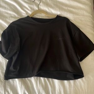 Alphalete size L black cropped shirt